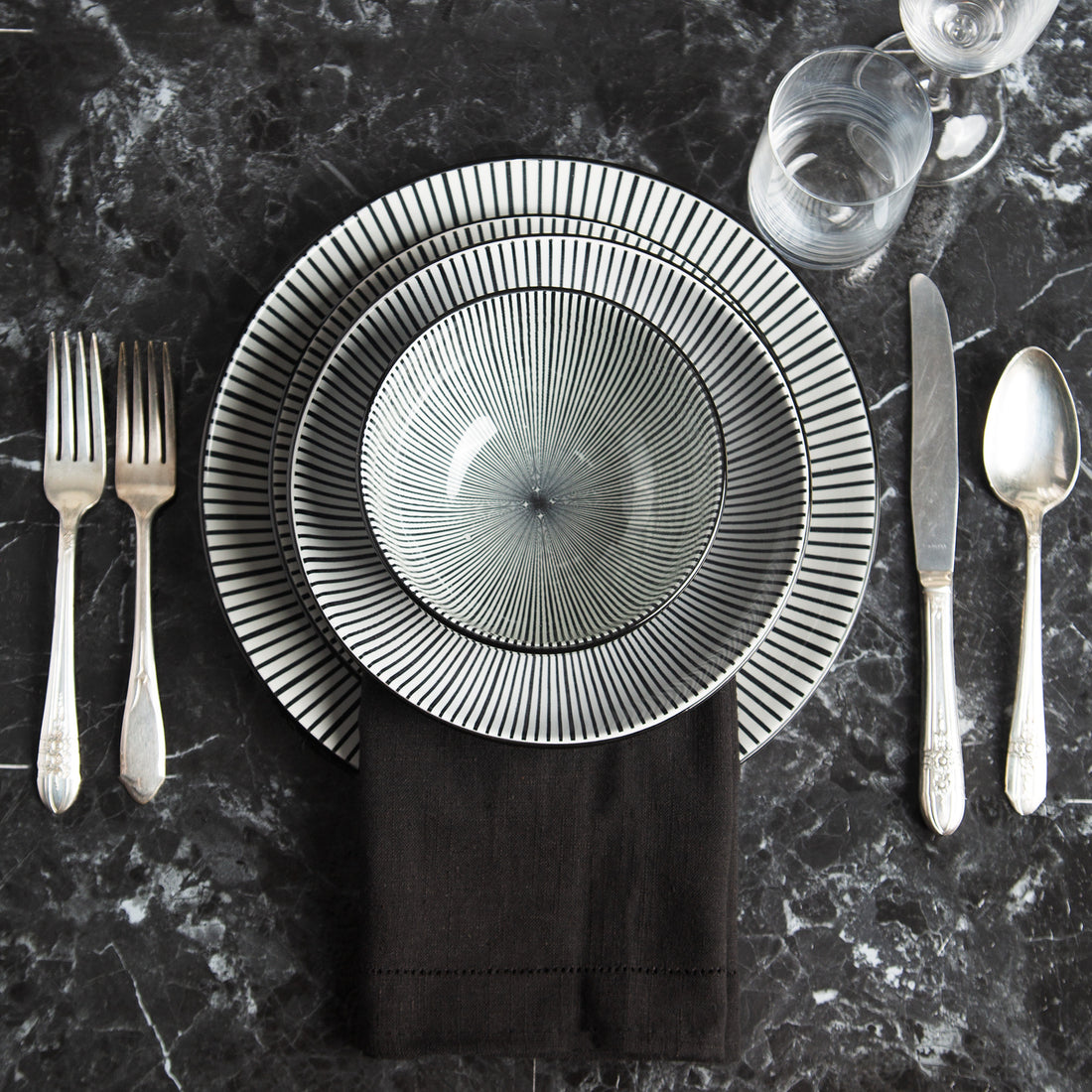 How to Choose the Perfect Dinnerware Set for Any Occasion